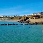 Cosy Portmor Log Cabin- Sea Views, Deck & Relaxation Appartement *