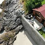 Cosy Portmor Log Cabin- Sea Views, Deck & Relaxation *