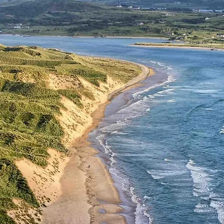 Cosy Portmor Log Cabin- Sea Views, Deck & Relaxation *