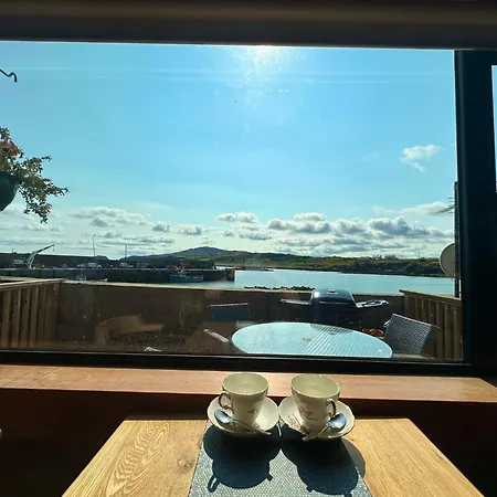 Διαμέρισμα Cosy Portmor Log Cabin- Sea Views, Deck & Relaxation