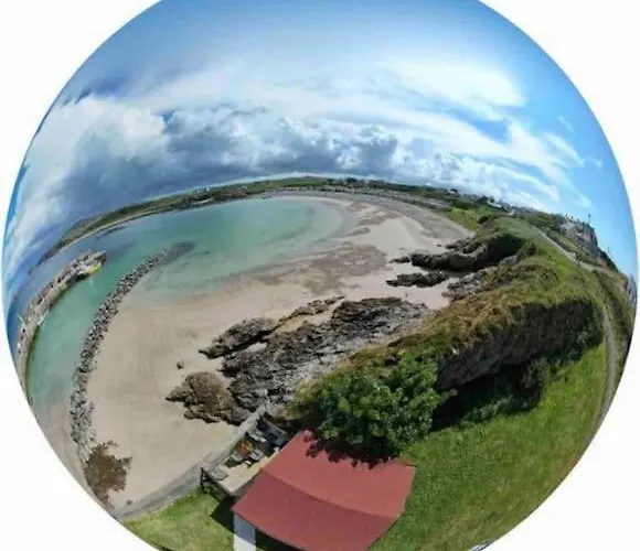 Appartement Cosy Portmor Log Cabin- Sea Views, Deck & Relaxation